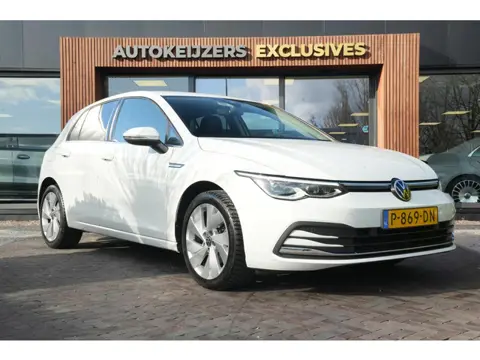 Volkswagen Golf 1.5 TSI Style Adapt. Cruise HeadUp Memory Stoel/Stuurverwarming DAB+