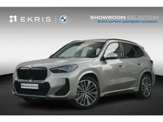 BMW X1 xDrive25e M Sportpakket Pro 20'' | Panoramadak | Harman Kardon | Head-Up Display | Trekhaak |
