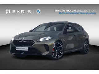 BMW 1 Serie 123 xDrive M Sportpakket Pro 19'' |  Panoramadak | Elektrisch verstelbare stoelen | Harm