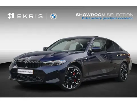 BMW 3 Serie 330e M Sport Pro Glazen Panoramadak | Innovation Pack | Harman Kardon | Comfort Access |