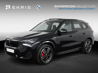 BMW X1 sDrive20i M Sportpakket Pro | Trekhaak | Panoramadak | Driving Assistant Plus | Harman-Kardon