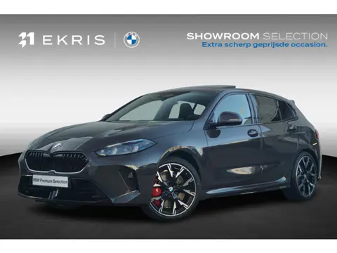 BMW 1 Serie 120 M Sportpakket Pro 19'' / Harman Kardon / Elektrisch verstelbare stoelen / Panoramada