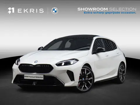 BMW 1 Serie 5-deurs 120 | M Sportpakket Pro | Panodak | Harman Kardon | Getint Glas | Comfort Access
