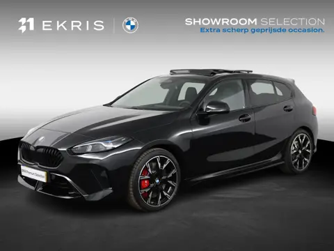 BMW 1 Serie 120 M Sportpakket Pro | Comfort Access | Panoramadak | Harman-Kardon | M Adaptief onders