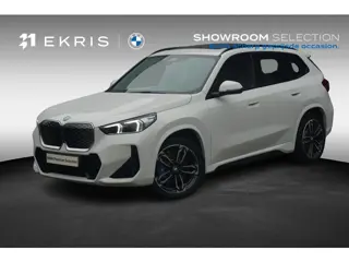 BMW iX1 eDrive20 M Sport | Trekhaak | Panoramadak | Harman Kardon | Cruise control adaptief met Stop