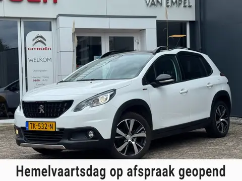 Peugeot 2008 1.2 PureTech GT-line | Trekhaak | Pano | All-Season banden | Camera | Stoelverwarming |