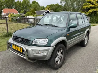 Toyota Funcruiser RAV4 2.0i Wagon 4x4 (bj 1999)