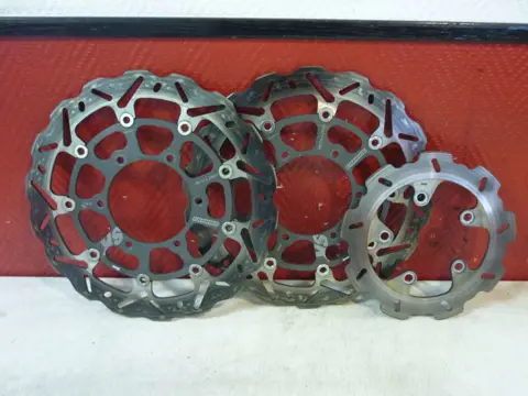 Brake disc set Suzuki GSX R 750 2008 - 2010