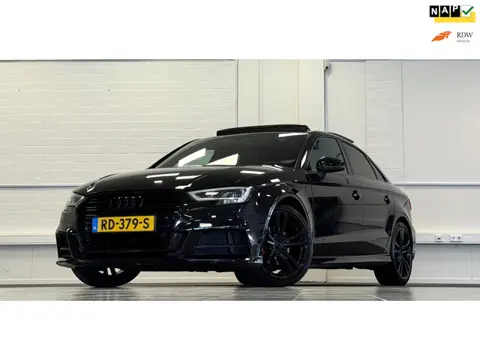 Audi A3 Limousine 1.5 TFSI CoD Sport S Line Edition Panoramadak Virtual cockpit