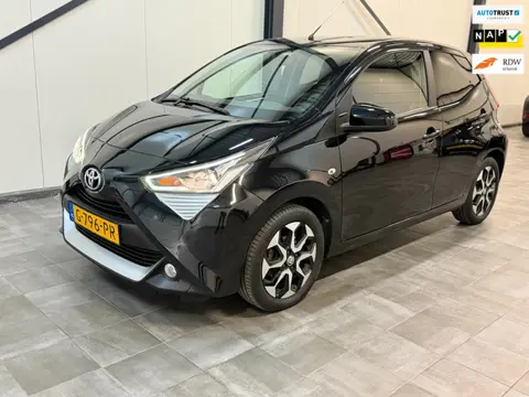 Toyota Aygo 1.0 VVT-i x-cite |All-in prijs|12 mnd Garantie|APK nov 2027|carplay|Camera|