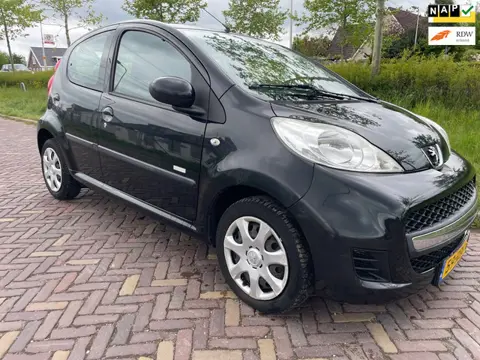 Peugeot 107 1.0-12V Millesim 200-Airco