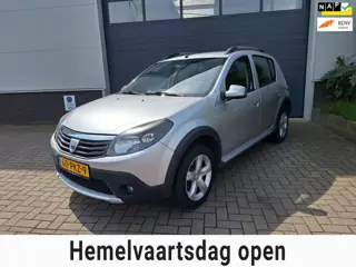 Dacia Sandero | 1.6 Stepway | Lage km stand | Airco |