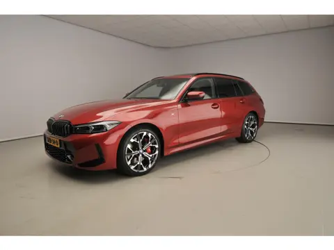BMW 3 Serie Touring 330i xDrive | M-Sportpakket | LED | Leder | HUD | Trekhaak | Panoramadak | Keyle