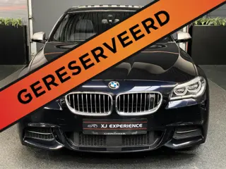 BMW 5-serie M550d xDrive 381PK GLASDAK HUD B&O LEER NAP NIGHTVISION SOFTCLOSE