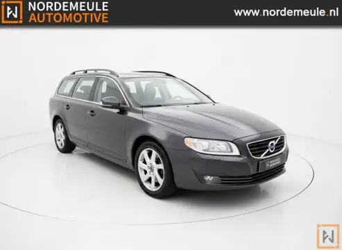 VOLVO V70 2.0 D4 NORDIC+. STOELVW, TREKHAAK, CRUISE CONTROL