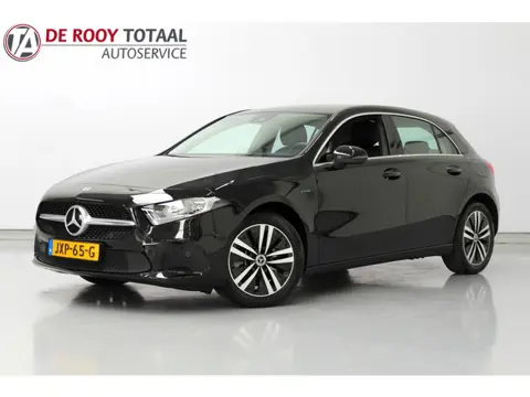 Mercedes-Benz A-Klasse 250 e 161PK, RIJKLAAR | HYBRIDE | DEELS LEER | STOELVERWARMING | STANDKACHEL 