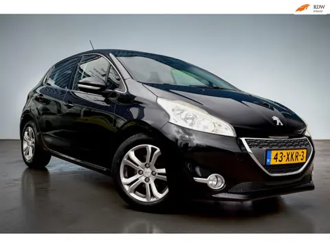 Peugeot 208 1.4 VTi Allure, Fullmap navigatie, Climate control, Cruise control, Lichtmetalen velgen