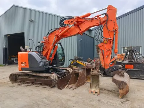 Hitachi ZX 135 US 5-B tracked excavator bagger (bj 2018)