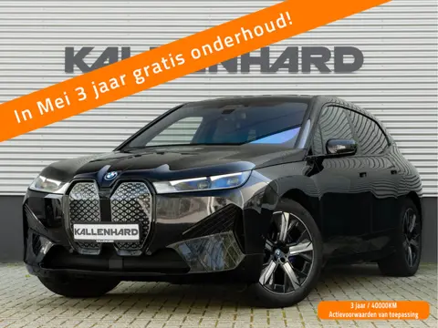 BMW iX xDrive50 - Luchtvering - Sportpakket - Driving + Parking Ass Prof