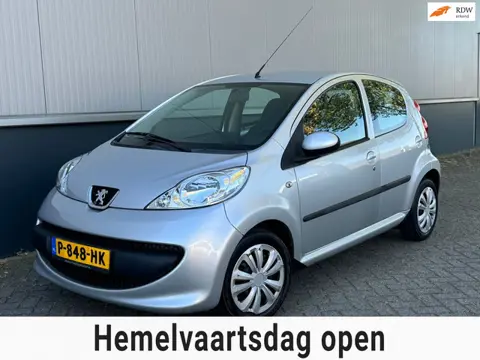 Peugeot 107 1.0-12V XR Carplay Nieuwe Koppeling Airco 5d Nieuwe Apk