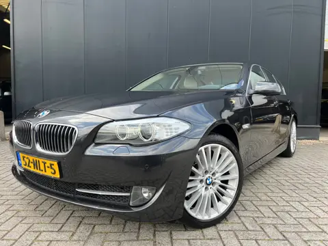BMW 5-serie 523i 6Cil High Exe Aut/Leer/Navi/19'Lmv/OrgNl