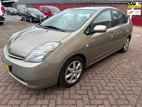 Toyota Prius 1.5 VVT-i Tech Edition NAVI CAMERA DEALER OH
