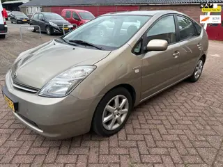 Toyota Prius 1.5 VVT-i Tech Edition NAVI CAMERA DEALER OH