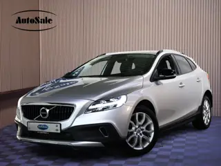 Volvo V40 1.5 T3 Momentum 1.5 T3 Cross Country 52000 km !  AUTOMAAT NAV CAMERA '17