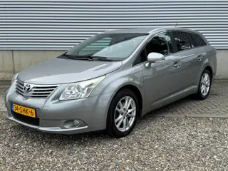 Toyota Avensis Wagon 1.8 VVTi Business Automaat [ navi,ecc,cruise,17``lmv,trekhaak ]