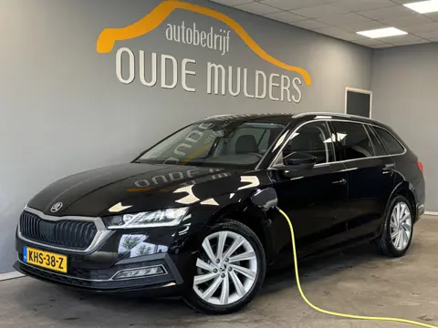 Škoda Octavia Combi 1.4 TSI iV PHEV Memory/ACC/Trekhaak/Head-up/Carplay/Stoelverwarming