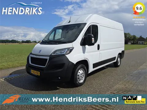 Peugeot Boxer 330 2.2 BlueHDi L2 H2 - 120 Pk - Euro 6 - Navi - ParkeerCamera - Airco - Cruise Contro