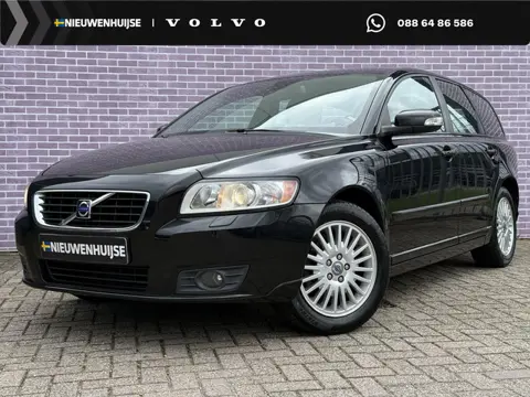 Volvo V50 2.0 Edition II | 12 mnd BOVAG garantie | Trekhaak | Leder | High Performance Audio | Metal