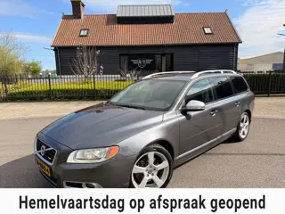 Volvo V70 2.0T R-Edition 200PK AUTOMAAT LEER NAVI XENON