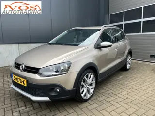 Volkswagen Polo 1.2 TSI Cross (bj 2015, automaat)