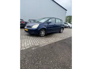 Toyota Corolla Verso 1.8 VVT-i Sol 7p.
