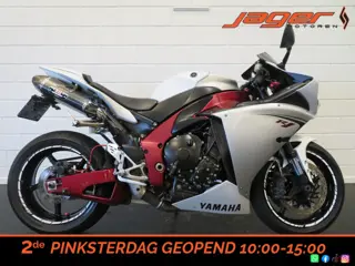 Yamaha YZF-R1 BIG BANG YOSHIMURA! TOP! (bj 2010)