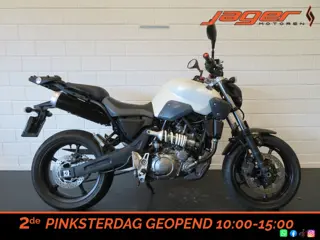 Yamaha MT 03 MT03 NAKEDBIKE 35KW! (bj 2010)