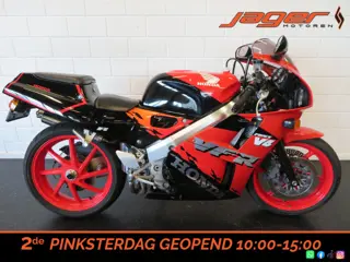 Honda VFR 400 R NC30 RC30 NSR TOPSTAAT!! (bj 1995)