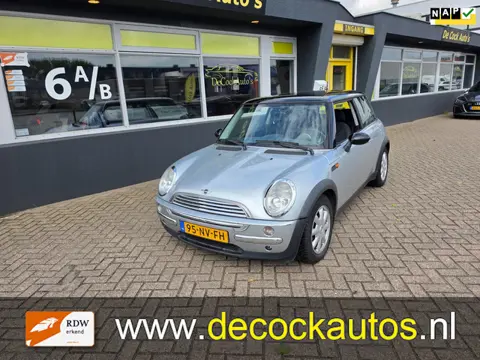 Mini Mini 1.6 One Pepper/AUTOMAAT
