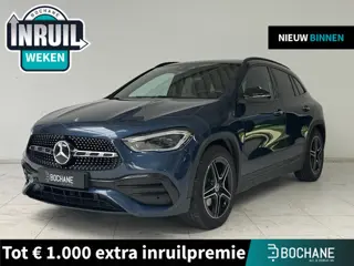 Mercedes-Benz GLA-klasse 200 Business Solution AMG | Trekhaak | Panoramadak | Achteruitrijcamera | S