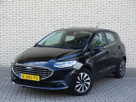 Ford Fiesta 1.0 Hybrid Titanium | Navigatie | LED | Apple Carplay | Climate Control |