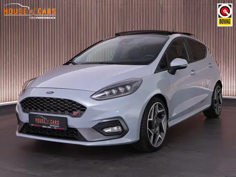 Ford Fiesta ST-3 1.5 200pk PERFORMANCE PACK |dealer onderhouden|sper diff|launch control|panoramadak