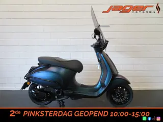 Piaggio VESPA SPRINT 50 PERFECT! (bj 2021)