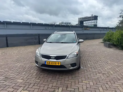 Kia Cee'd Sporty Wagon 1.6 X-tra