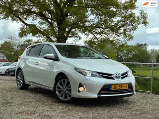 Toyota Auris 1.8 Hybrid Lease Pro | Half leder + Cruise + Clima nu € 7.975,-!!!