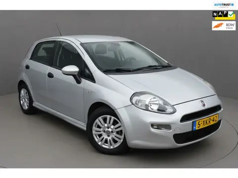 Fiat Punto Evo Airco|Cruise|Parkeersensoren|6-bak!