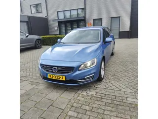Volvo V60 2.4 D6 AWD Bj 2015 leer xenon (bj 2015)