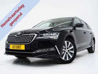 Škoda Superb Combi 1.4 TSI iV Style | Panoramadak | Trekhaak | Leder | 360 | Keyless | Adaptive Crui