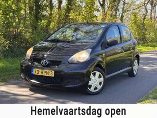Toyota Aygo 1.0-12V Access | Nieuwe APK Nu € 1.750,- !!!