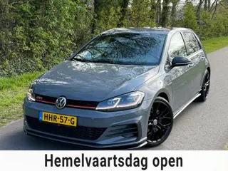 Volkswagen GOLF 2.0 TSI GTI TCR | Akrapovic | Keyless | Camera |